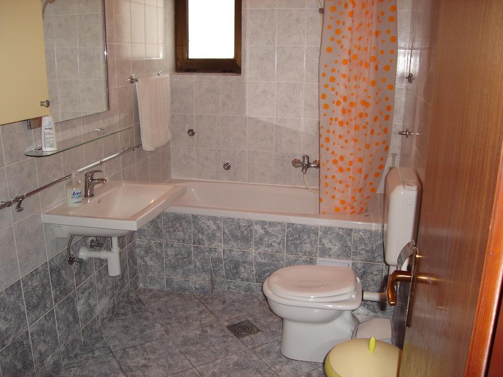 Summerhouse Duce Omis Chambre photo